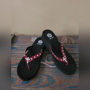 Yellow Box Womens Sandals    Size 8.5